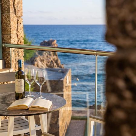 Black Rocks Family, Luxury Seafront Beach Maisonette Agios Gordios  Bagian luar foto