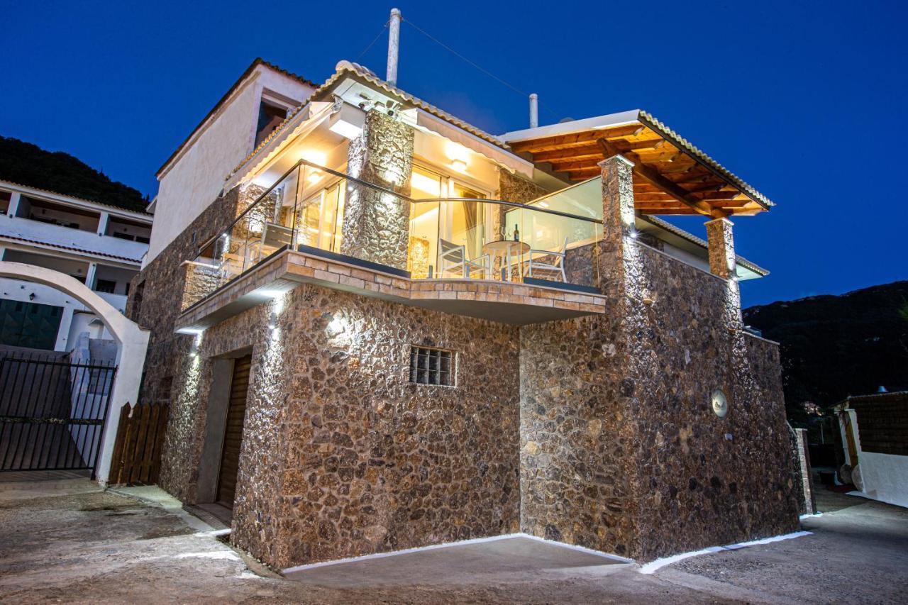 Black Rocks Family, Luxury Seafront Beach Maisonette Agios Gordios  Bagian luar foto