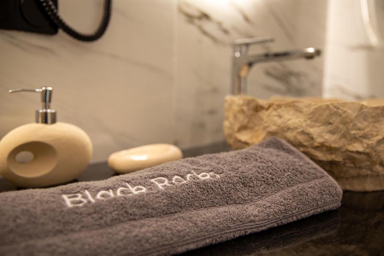 Black Rocks Family, Luxury Seafront Beach Maisonette Agios Gordios  Bagian luar foto