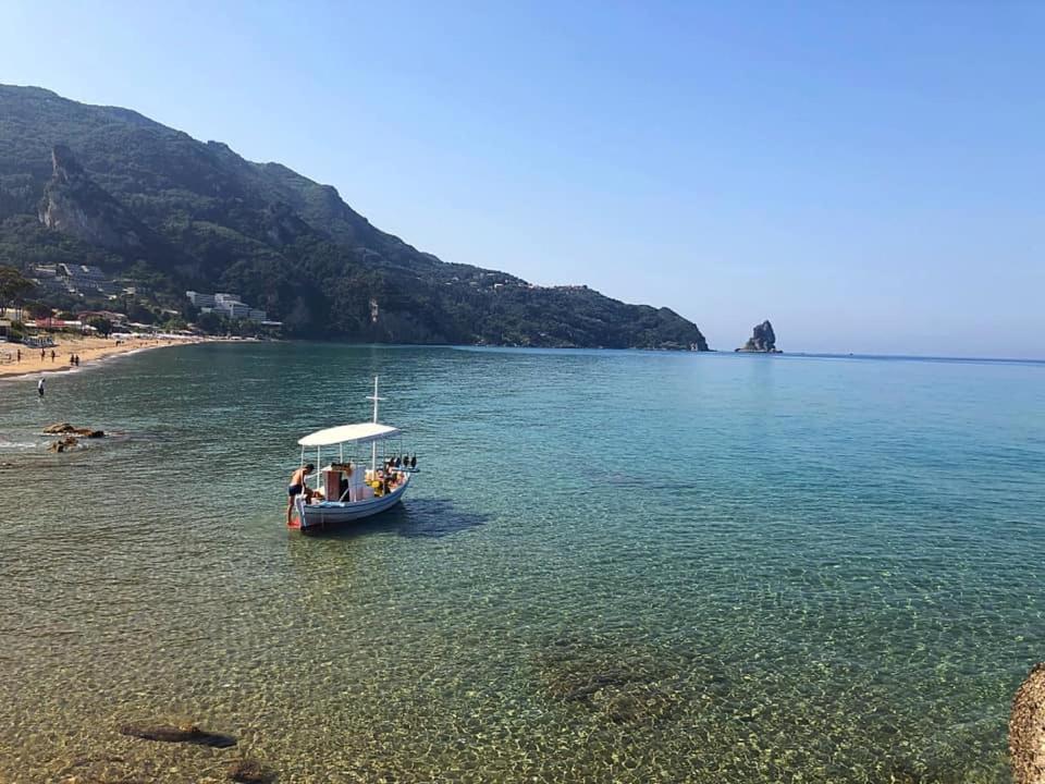 Black Rocks Family, Luxury Seafront Beach Maisonette Agios Gordios  Bagian luar foto
