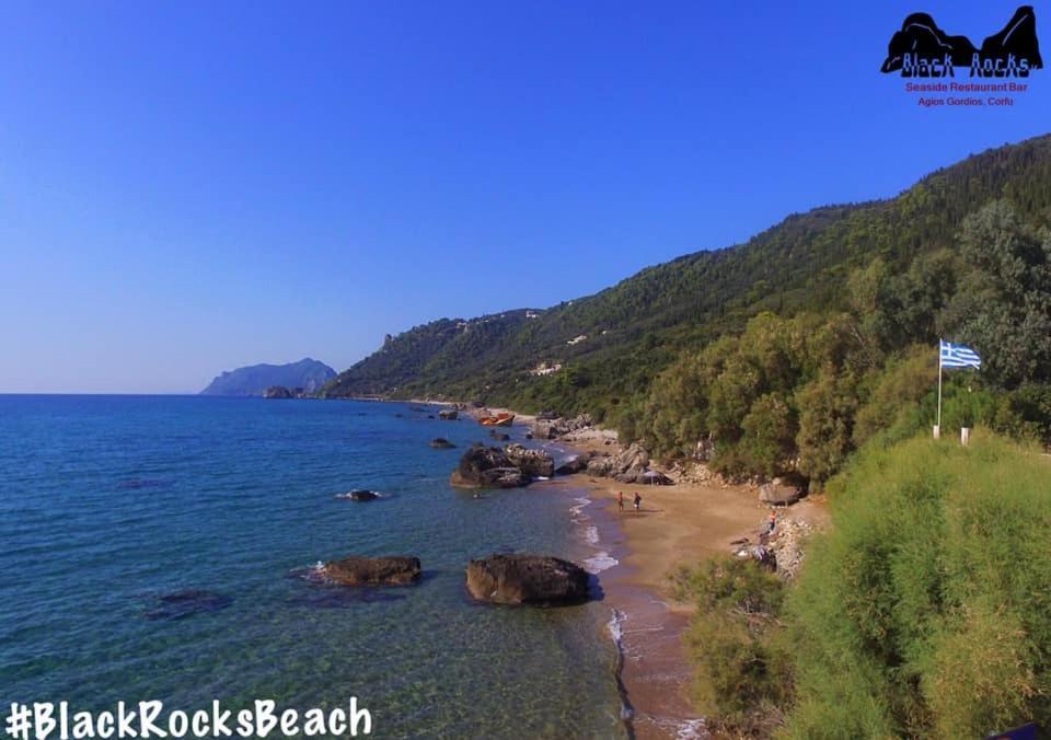 Black Rocks Family, Luxury Seafront Beach Maisonette Agios Gordios  Bagian luar foto