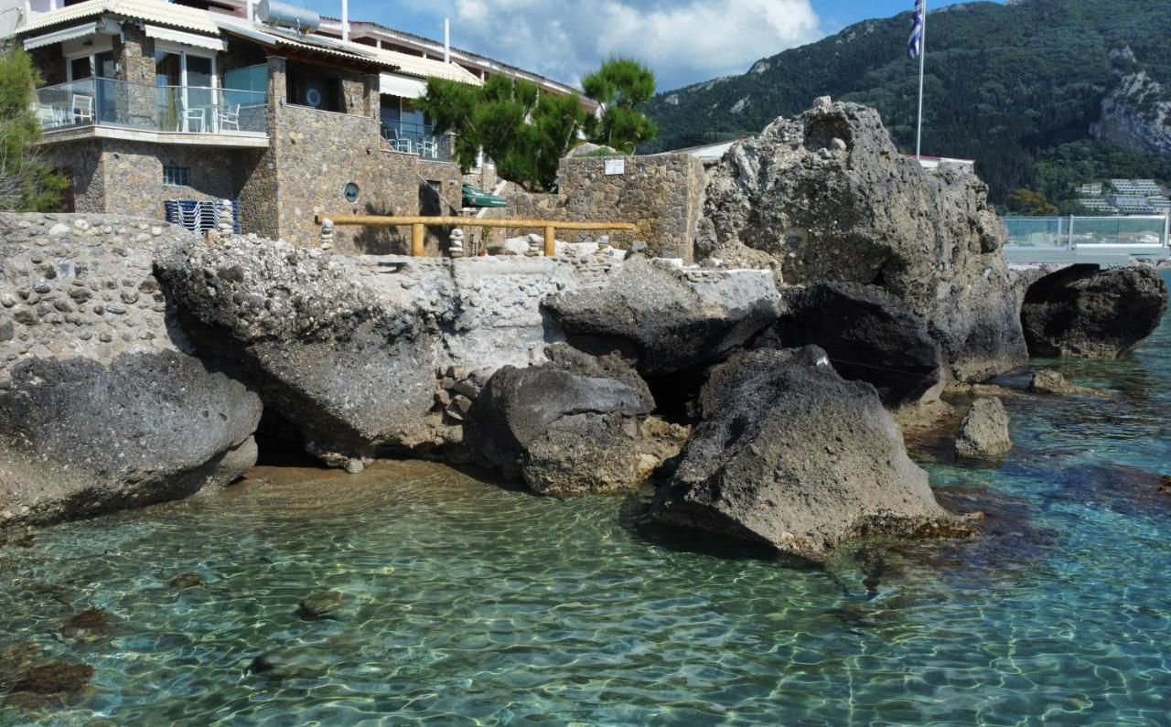 Black Rocks Family, Luxury Seafront Beach Maisonette Agios Gordios  Bagian luar foto