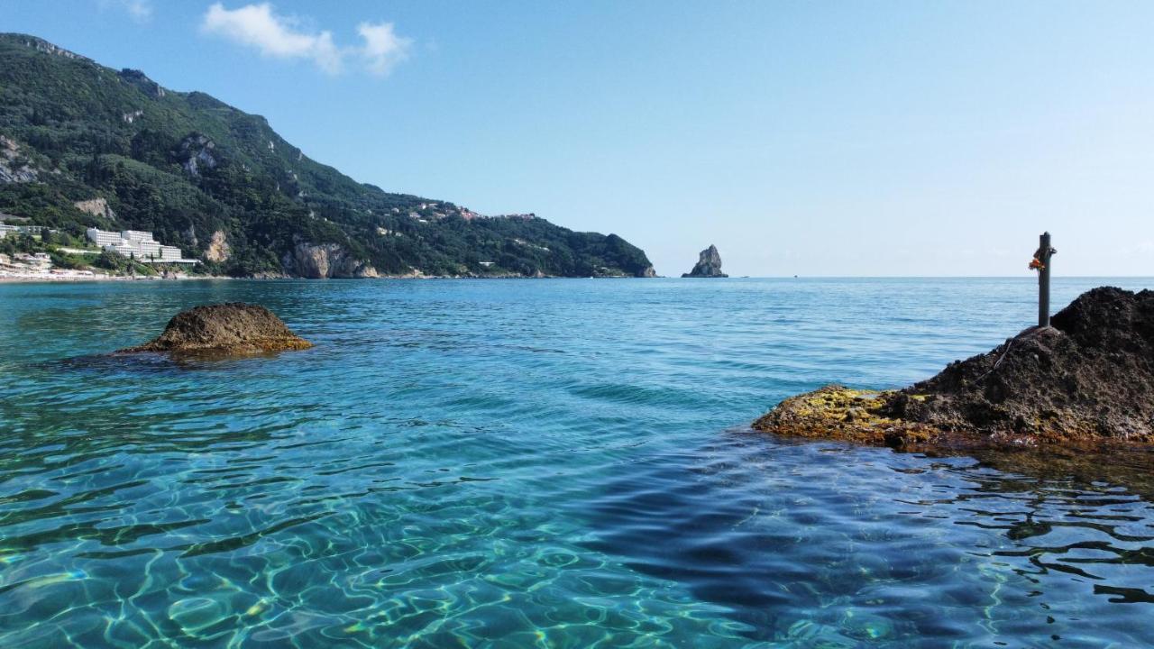 Black Rocks Family, Luxury Seafront Beach Maisonette Agios Gordios  Bagian luar foto
